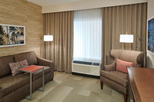 Hampton Inn & Suites Oahu/Kapolei HI - FREE Breakfast - image 11