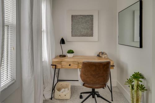 Skyline Views From Shelby with Wifi, fully furnished, pet friendly & in unit laundry thumb 3