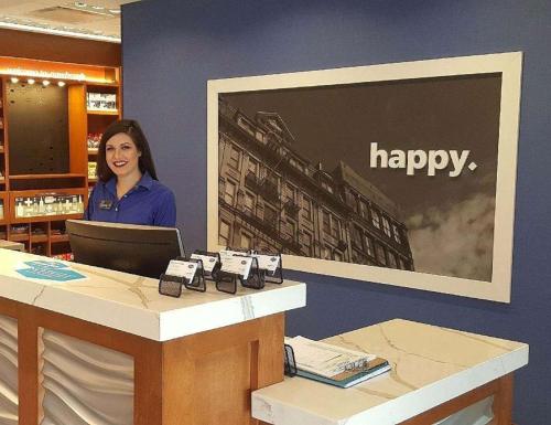 Hampton Inn & Suites Newburgh Stewart Airport NY - image 11