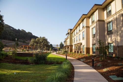 Garden, Hampton Inn & Suites Buellton/Santa Ynez Valley in Buellton (CA)