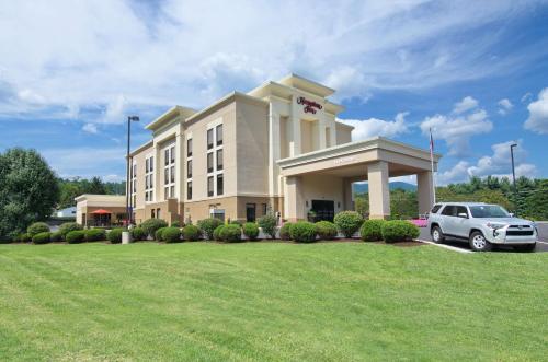 Hampton Inn Covington VA in Covington, USA
