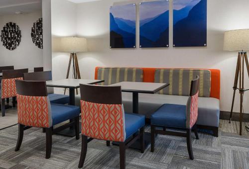 Hampton Inn By Hilton Covington VA