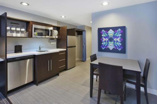 Home2 Suites By Hilton Pittsburgh Area Beaver Valley - image 6