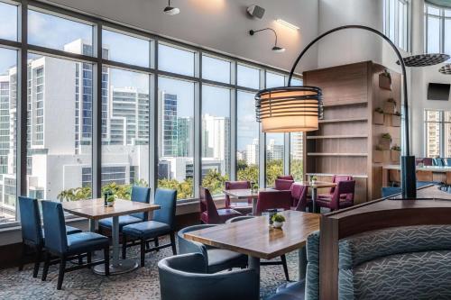 Embassy Suites By Hilton Sarasota - image 11