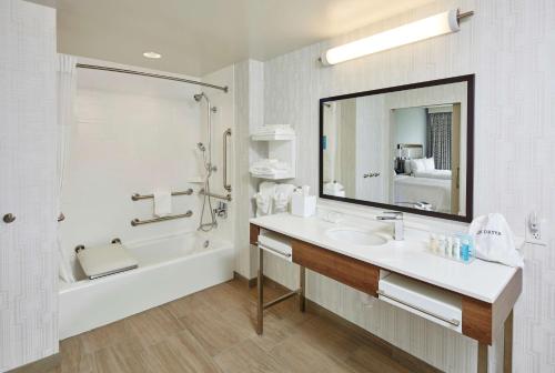 Hampton Inn By Hilton & Suites Sacramento at CSUS