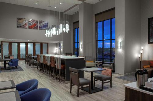 Hampton Inn & Suites Chicago-Burr Ridge in Burr Ridge, USA