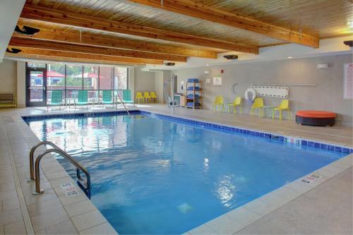 Home2 Suites by Hilton Bloomington - image 13