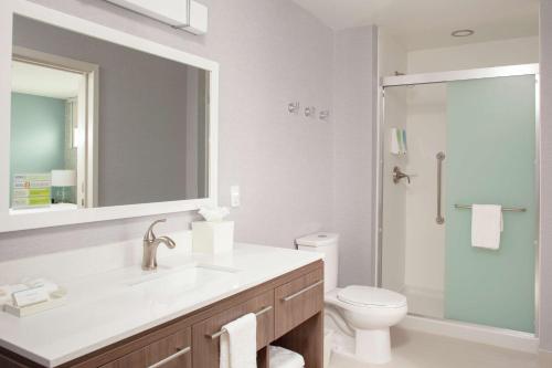 Home2 Suites by Hilton Bloomington - image 6