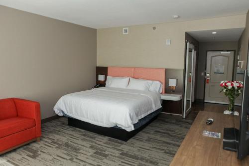 Hampton Inn & Suites Lafayette - image 6