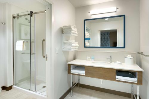 2 bedrooms, 2 beds
