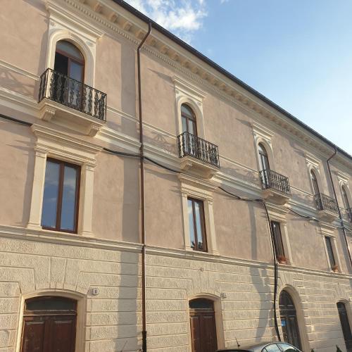  La Piazzetta 2 0 in LʼAquila