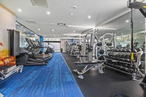 Wonderful 2BR Apartment at Crystal City With Gym in Arlington, USA