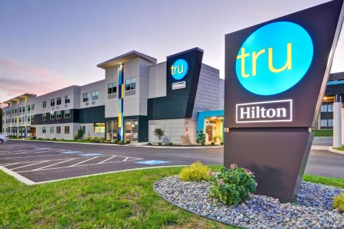 Tru by Hilton Syracuse North Airport Area