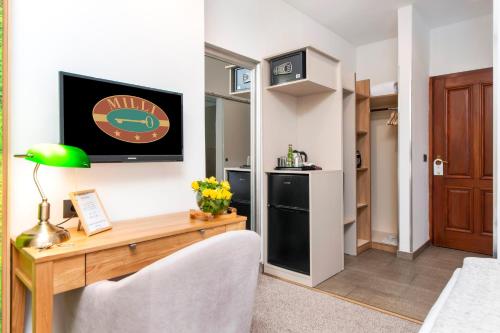 Special Offer - Double Room with Balcony image 2