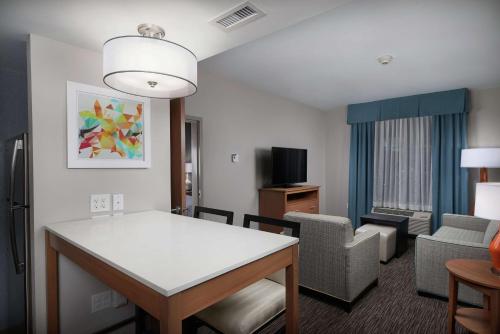 Homewood Suites By Hilton Cincinnati Midtown