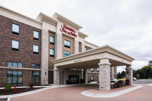 Hampton Inn & Suites - Allen Park