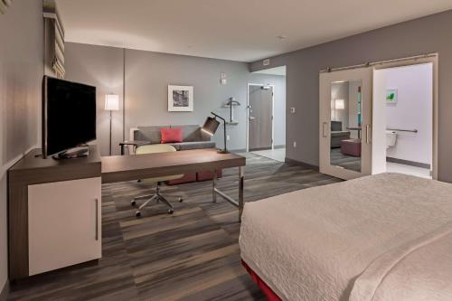 Hampton Inn & Suites Dallas/Plano Central