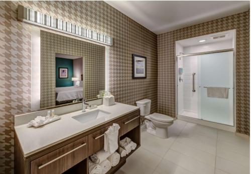Home2 Suites By Hilton Reno - image 2