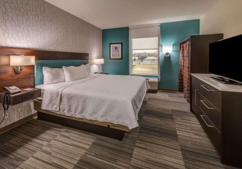 Home2 Suites By Hilton Reno - image 5