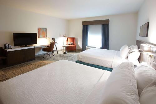Hilton Garden Inn Elizabethtown - image 6