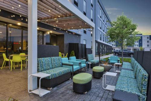 Home2 Suites By Hilton Holland in Holland, USA