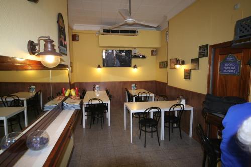Étterem, Hostal Juventus in Portbou