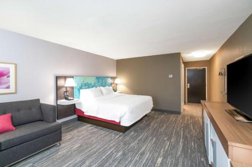 Hampton Inn Weston WV - image 10