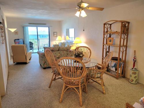 309 - 2 Bedroom Ocean View, New Smyrna Beach (Foto 4)