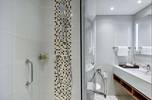 King Room image 5