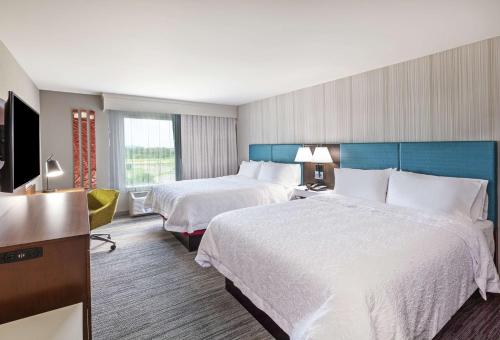 Hampton Inn Gardner - image 9