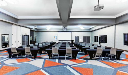 Hampton Inn by Hilton Gardner Conference Center - 회의실/연회장