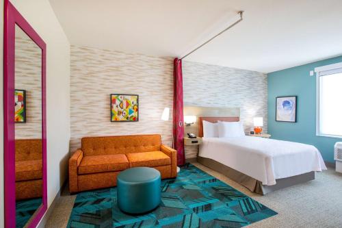 Home2 Suites By Hilton Carlsbad, Ca Room Type - Queen Studio with Roll-In Shower - Mobility Access/Non-Smoking