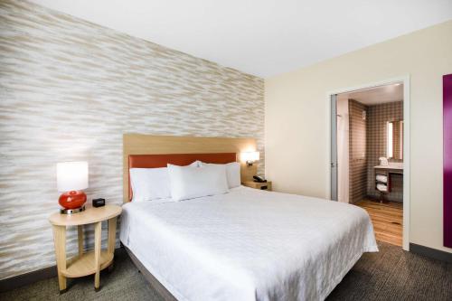 Home2 Suites By Hilton Carlsbad, Ca Room Type - King Suite - Hearing Access/Non-Smoking