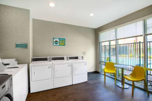 Home2 Suites By Hilton Carlsbad, Ca