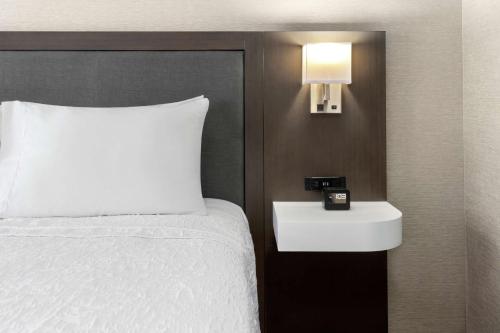 Hampton Inn & Suites Spokane Downtown-South - image 6