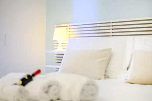 BlueMoon Boutique Apartment - Tap to explore photos