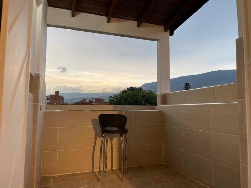 Apartamento en San Marcos Envigado con Aire C, Balcón WIFI, Central y dotado