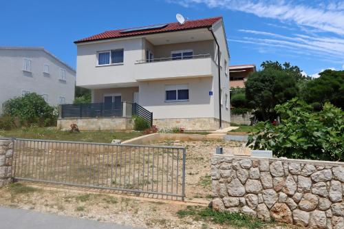 Apartments by the sea Potocnica, Pag - 21446