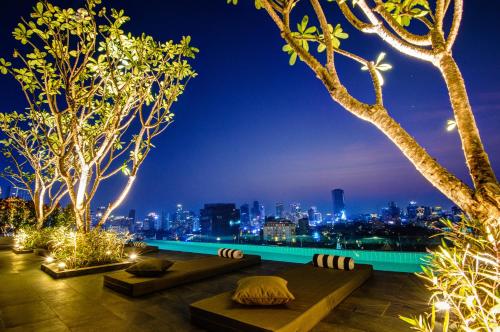 474479056 GLOW PARK HOTEL Grand Royal Palace