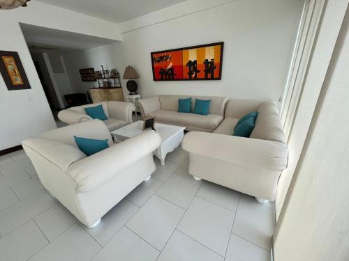 Apartamento Frente a la Playa Morros 922