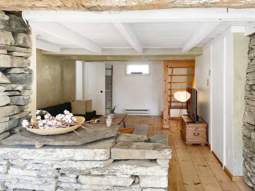 Breezy Hill 3BR Modern & Quiet Home in Catskills in Accord, USA