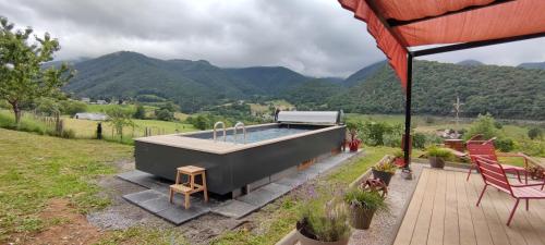 Peldbaseins, Maison d'Hotes Le shorten in Heches