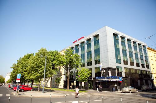 Удобства, Hotel Central in Загреб