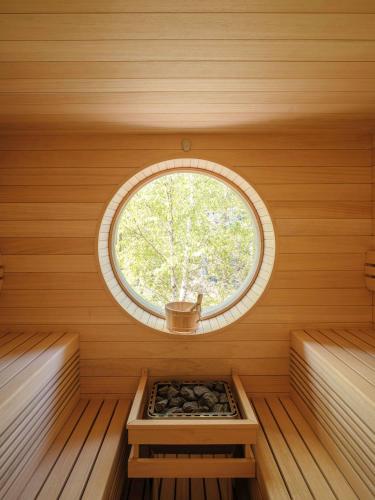 Sauna, Bird Lodge for 6 guests, 50 m from the lake, sauna, hot tube in Wielki Gleboczek
