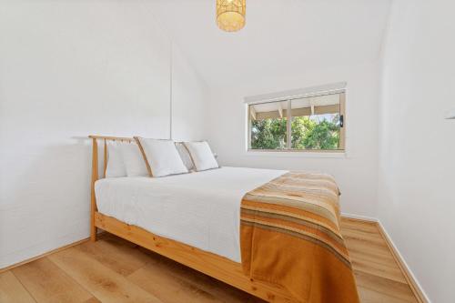 Three-Bedroom Apartment image 10