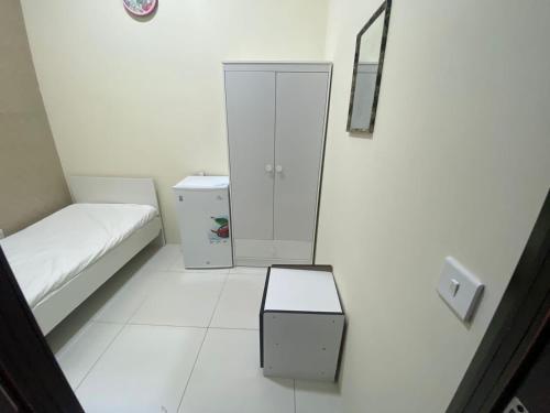Small Budget Rooms for 'girls' only in Dubai, Marina, Dubái (foto 5)
