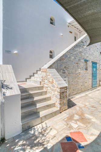 Cavos Paros Boho Chic sea-view apartment in Aliki