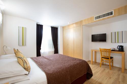 The Cleveland - image 12