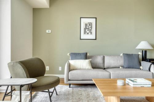 Pentagon City 1BR w WD Pool nr Reagan Airport WDC-558 in Arlington, USA