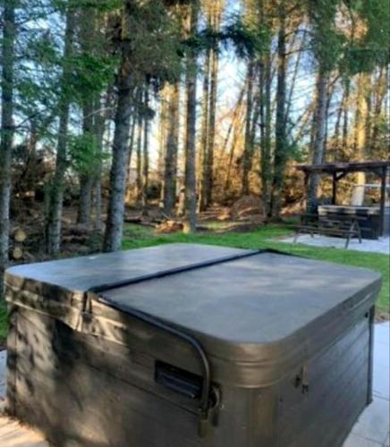 Woodland Hot Tub Retreat